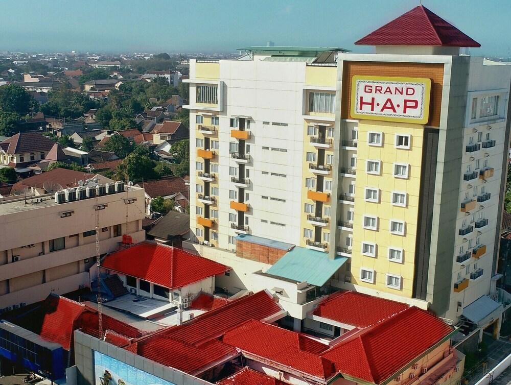 โรงแรมแกรนด์ เอชเอพี Surakarta  ภายนอก รูปภาพ